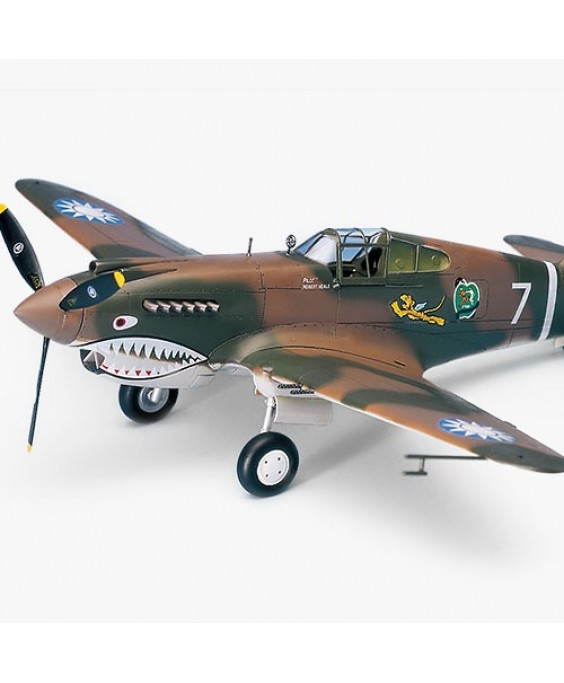 Academy modelis P-40C 1/48
