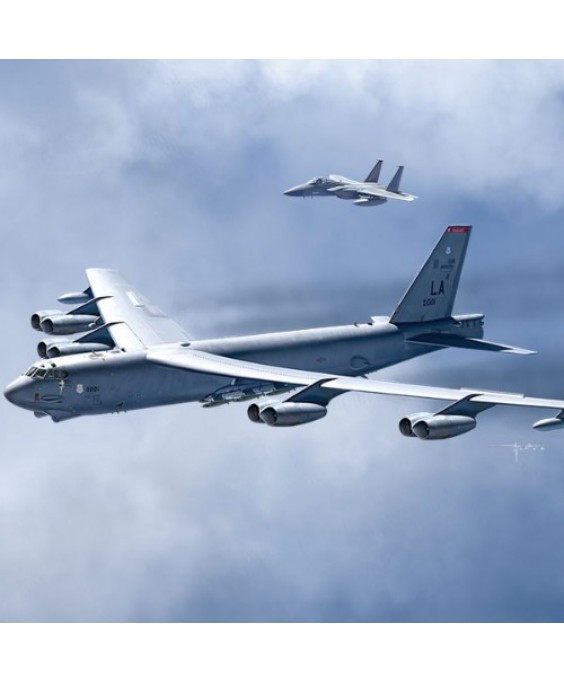 Academy modelis USAF B-52H 20th BS Buccaneers 1/144