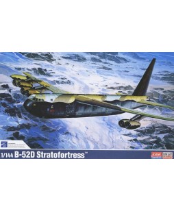 Academy modelis B-52D Stratofortress 1/144