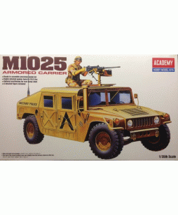 Academy modelis M1025 Armoured Carrier 1/35