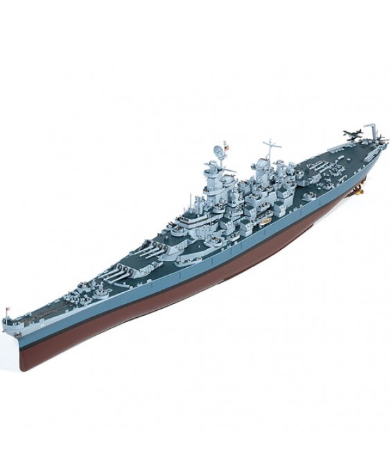 Academy modelis USS Missouri BB-63 1/400