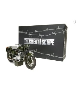 Corgi - Triumph TR6 Trophy Motorcycle Weathered - The Great Escape 1/12