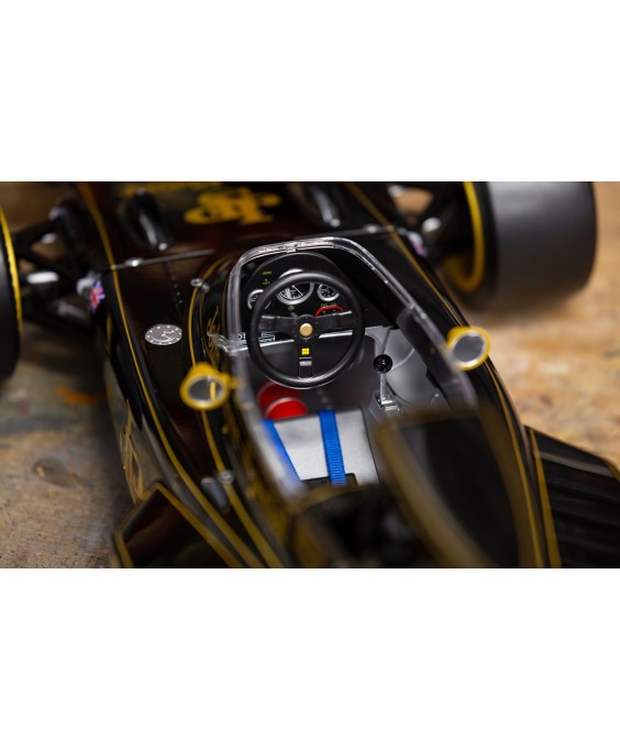 Pocher - Lotus 72D-1972 British GP-Emerson Fittipaldi 1/8