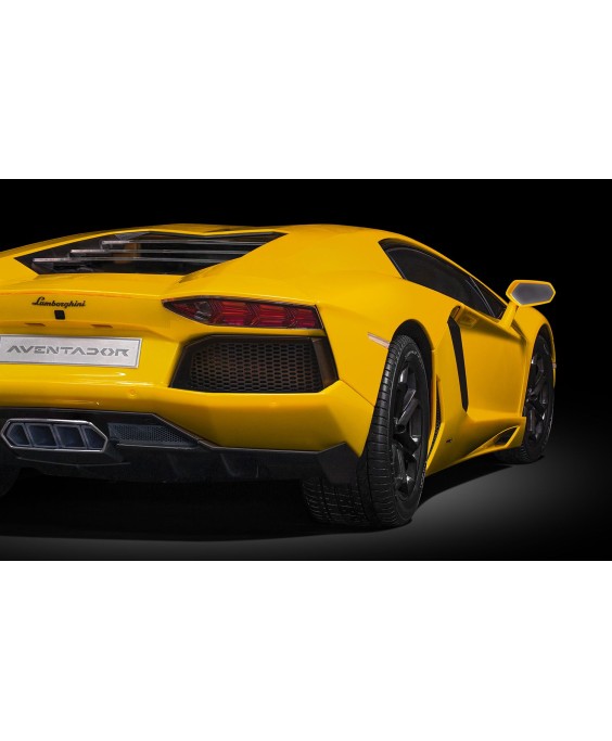 Pocher - Lamborghini Aventador LP 700-4 Giallo Orion 1/8