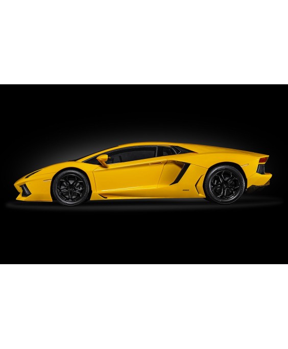 Pocher - Lamborghini Aventador LP 700-4 Giallo Orion 1/8