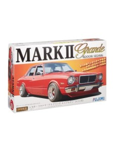 Fujimi Toyota Corona Mark II Grand 4 Door Sedan 38735 1/24