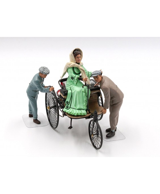 ICM modelis Benz Patent-Motorwagen 1886 with Mrs. Benz & Sons 1/24
