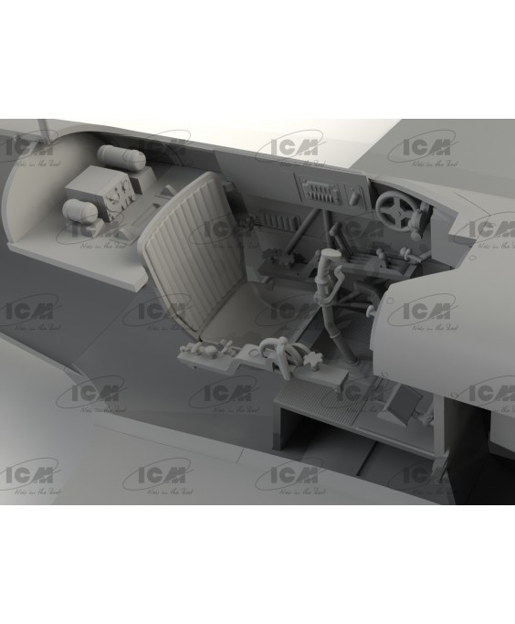 ICM modelis Yak-9T 1/32