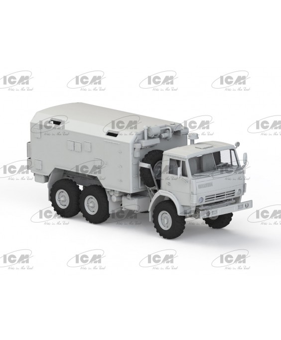 ICM modelis Soviet Six-Wheel Army Truck with Shelter 1/35