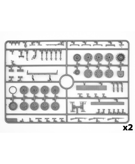 ICM modelis Krankenpanzerwagen Sd.Kfz.251/8 Ausf.A WWII German Ambulance with Military Medical Personnel 1/35