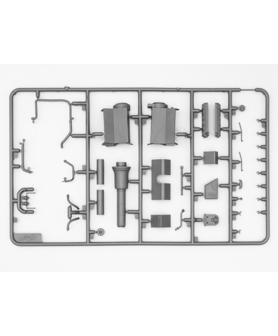 ICM modelis Pz.Kpfw.VI Ausf.B King Tiger (late production) with full interior, WWII German Heavy Tank 1/35