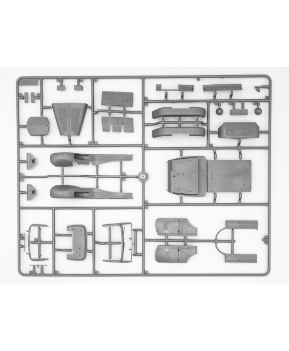 ICM modelis G4 (1939 production), German Car with Passengers (4 figures) 1/35