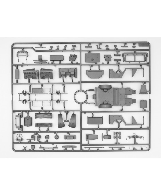 ICM modelis le.gl.Einheitz-Pkw Kfz.4, WWII German Light Anti-Aircraft Vehicle 1/35