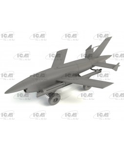 ICM modelis Q-2C (BQM-34A) Firebee with trailer  (1 airplane and trailer) 1/48