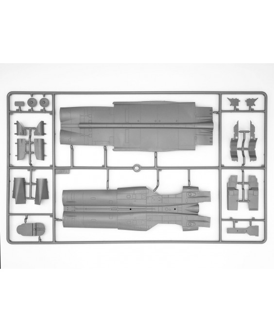 ICM modelis MiG-25 RBF, Soviet Reconnaissance Plane 1/48