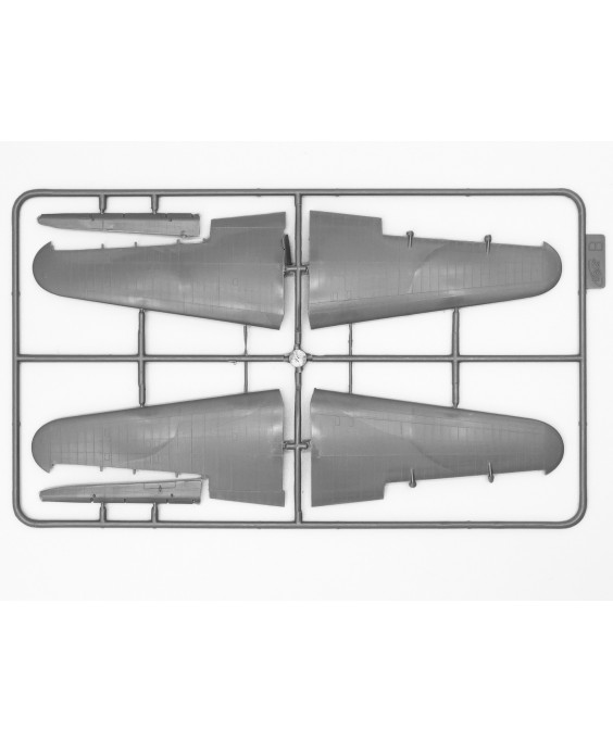 ICM modelis SB 2M-100A, WWII Soviet Bomber 1/72