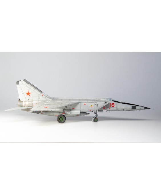 ICM modelis MiG-25 RBT 1/72 ICM modelis MiG-25 RBT 1/72