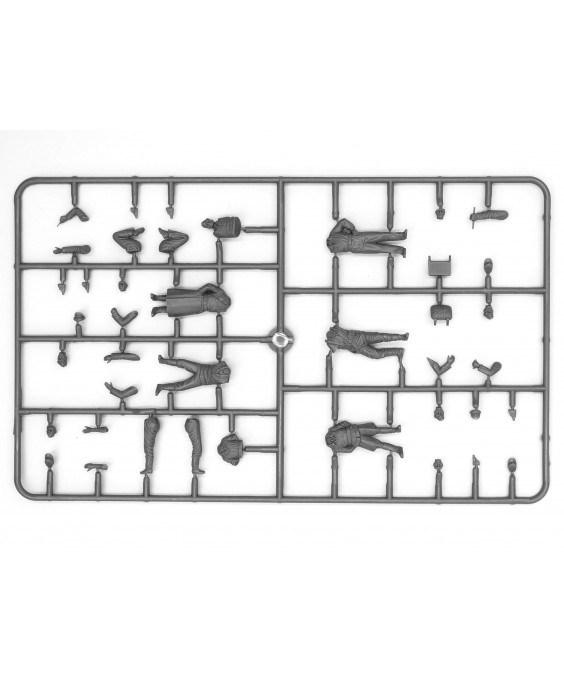 ICM modelis WWII Luftwaffe Airfield (Messerschmitt Bf 109F-4, Hs 126 B-1, German Luftwaffe Pilots and Ground Personnel (7 figures) 1/48