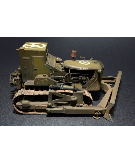 MiniArt modelis U.S. Armoured Buldozer 1/35