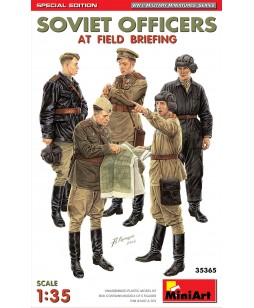MiniArt Soviet officers at field briefing. Special edition. 1/35
