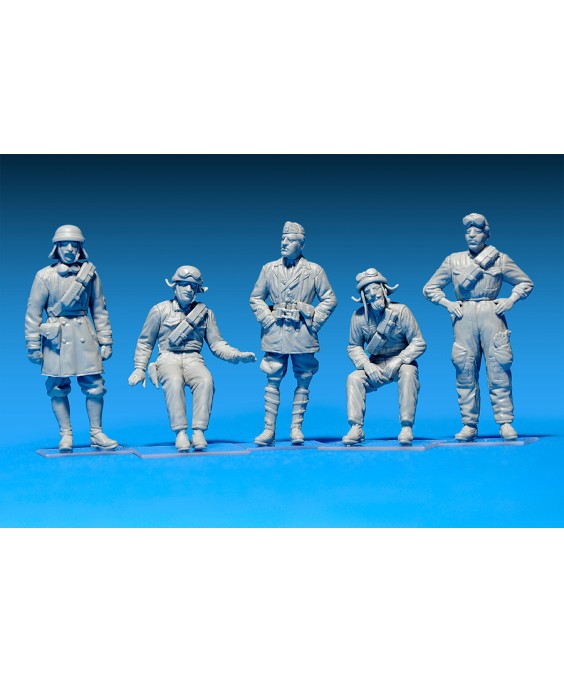 MiniArt Italian Tank Crew. Resin Heads 1/35
