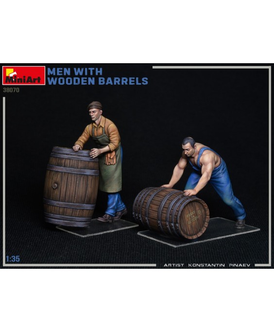 MiniArt MEN WITH WOODEN BARRELS 1/35