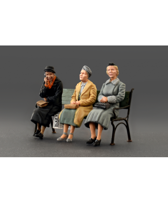 MiniArt GERMAN SITTING CIVILIANS ’30s-’40s 1/35