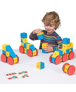 3D magnetinis konstruktorius