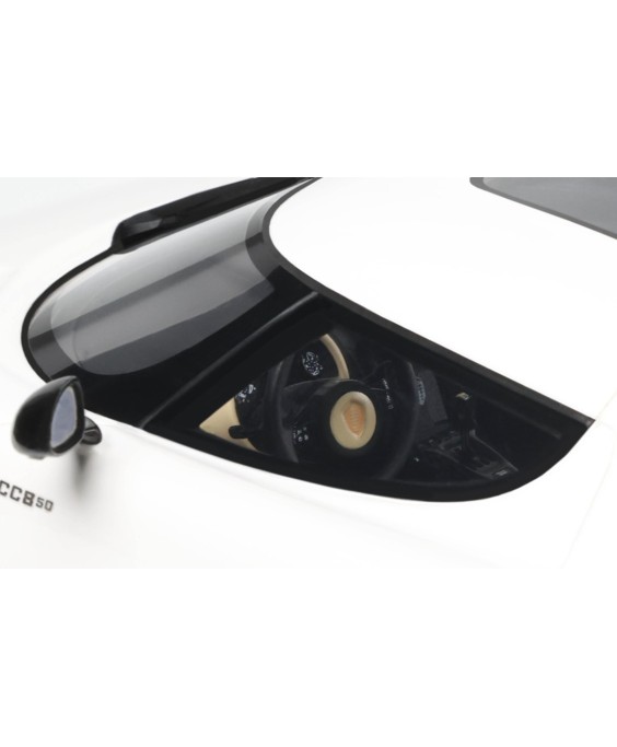 GT SPIRIT - KOENIGSEGG CC850 CRYSTAL WHITE 2024 1/18