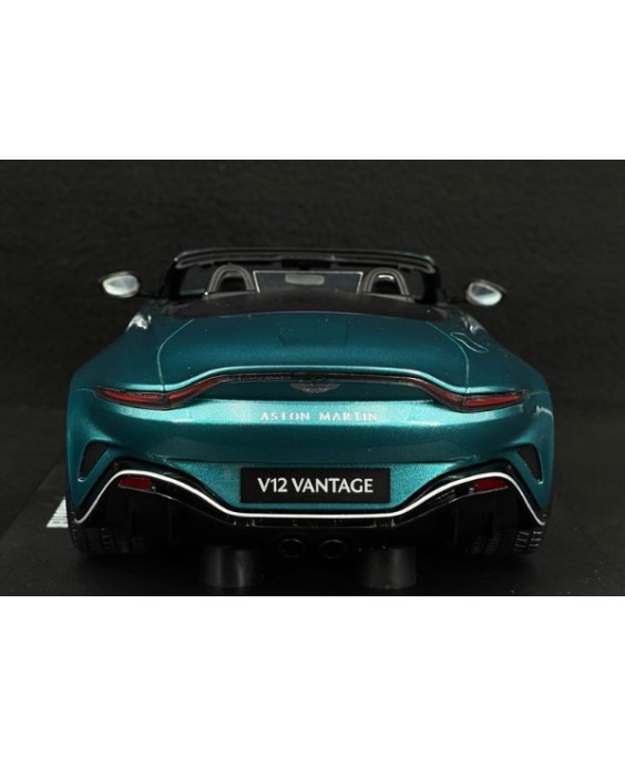 GT SPIRIT - Aston Martin V 12 Vantage Roadster Turquoise 2023, 1/18