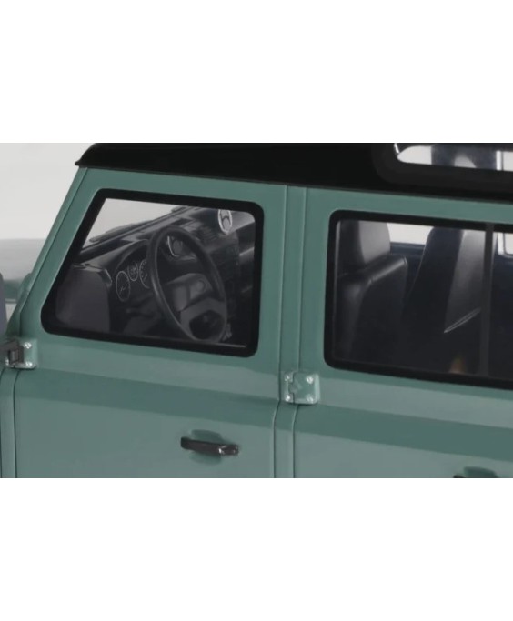 GT SPIRIT - Land Rover Defender 3 Station Wagon 1/18