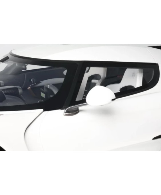 GT SPIRIT - Koenigsegg Jesko White 2019, 1/8
