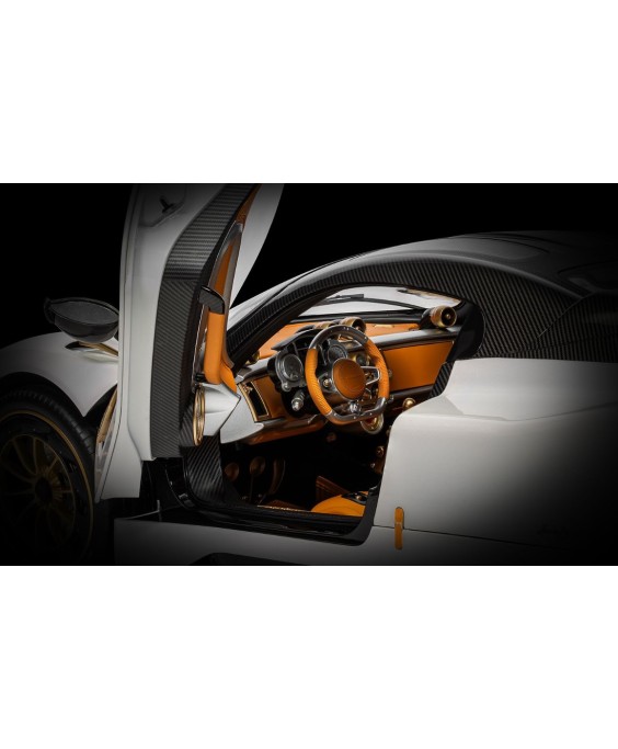 Pocher - Pagani Utopia Coupé - Bianco Perla 1/8